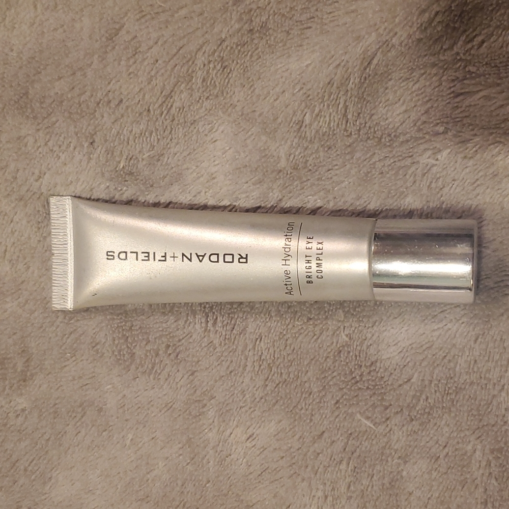 Rodan fields Active Hydration Bright eye complex